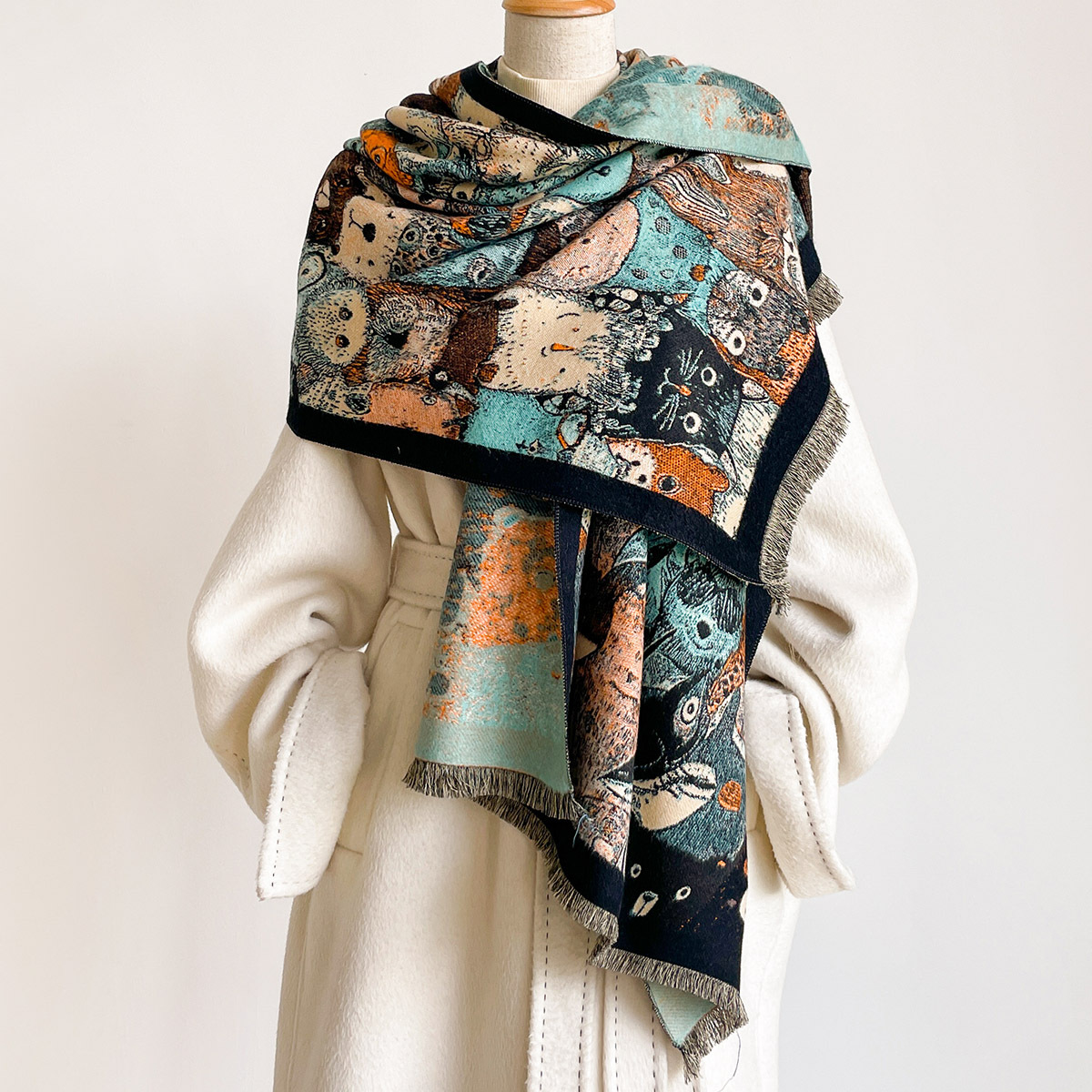Sciarpa da Donna in Finta Cash - Woven Scarf Blanket recensione e prezzo