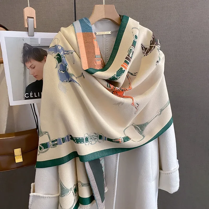 2024 di Lusso Caldo Scialle di - Woven Scarf Blanket recensione e prezzo